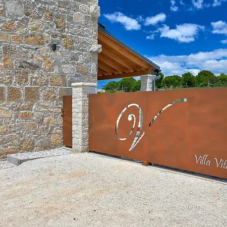 Nyaraló Vitassi *
